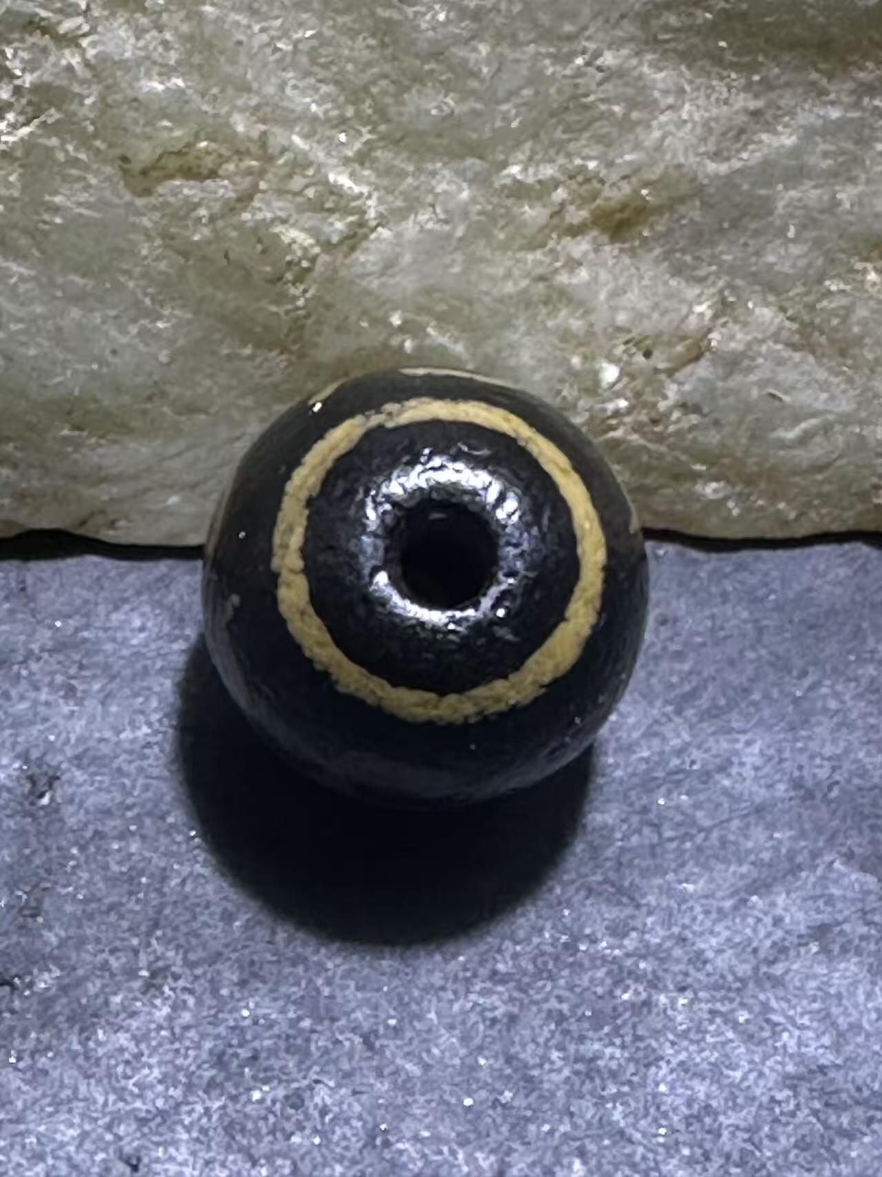 仅此一颗，精品藏传牙黄贵人玛瑙天珠一颗1，