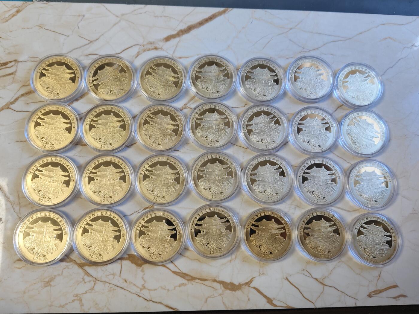 第179期拍卖【长期征集拍品】 2008朝鲜发行纪念北京奥运会28个体育项目28枚大全套，含四枚错币