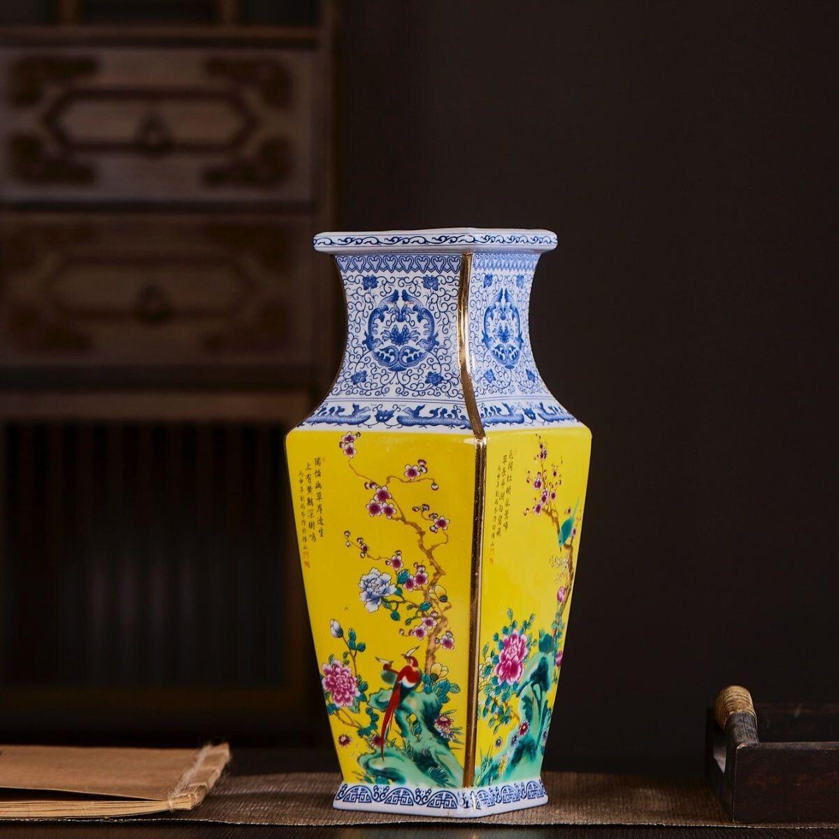 听雨轩（7） 仿古四方珐琅花瓶 高约26cm