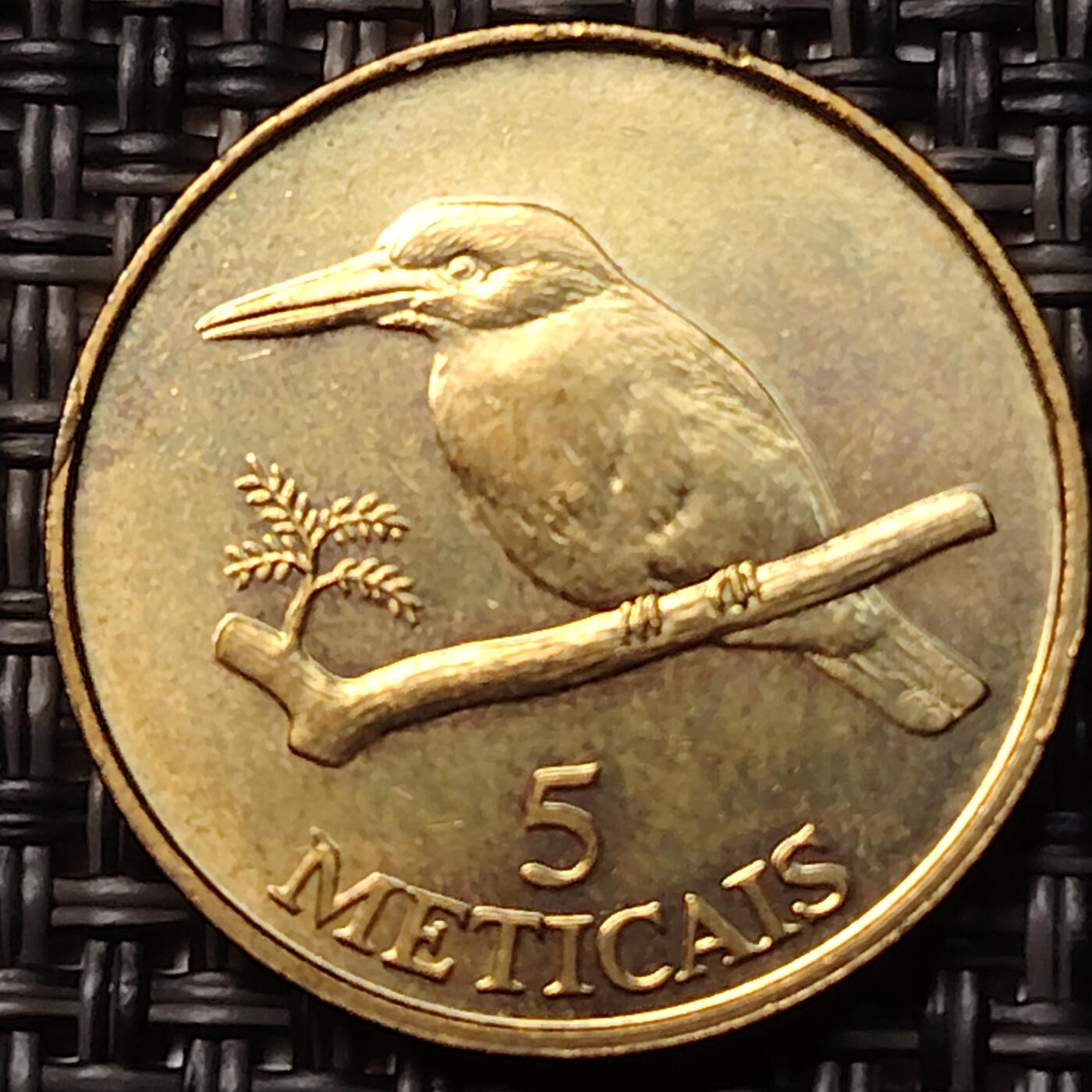 布加迪🐬～世界钱币(上海)🌾第 263 期 /  各国套币和散币 莫桑比克🇲🇿 1994年 国徽版 5梅蒂卡尔 ~C5