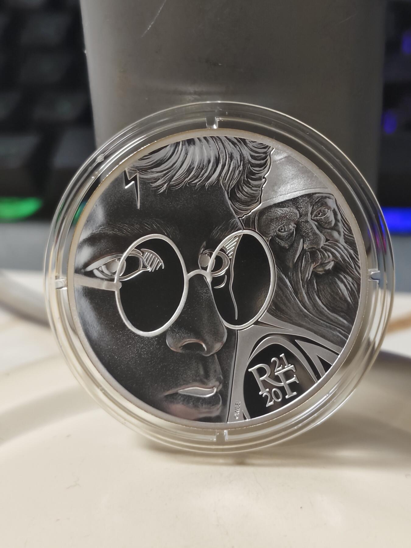 第179期拍卖【长期征集拍品】 法国2021年魔幻电影哈利波特精制纪念银币，999银，22.2克