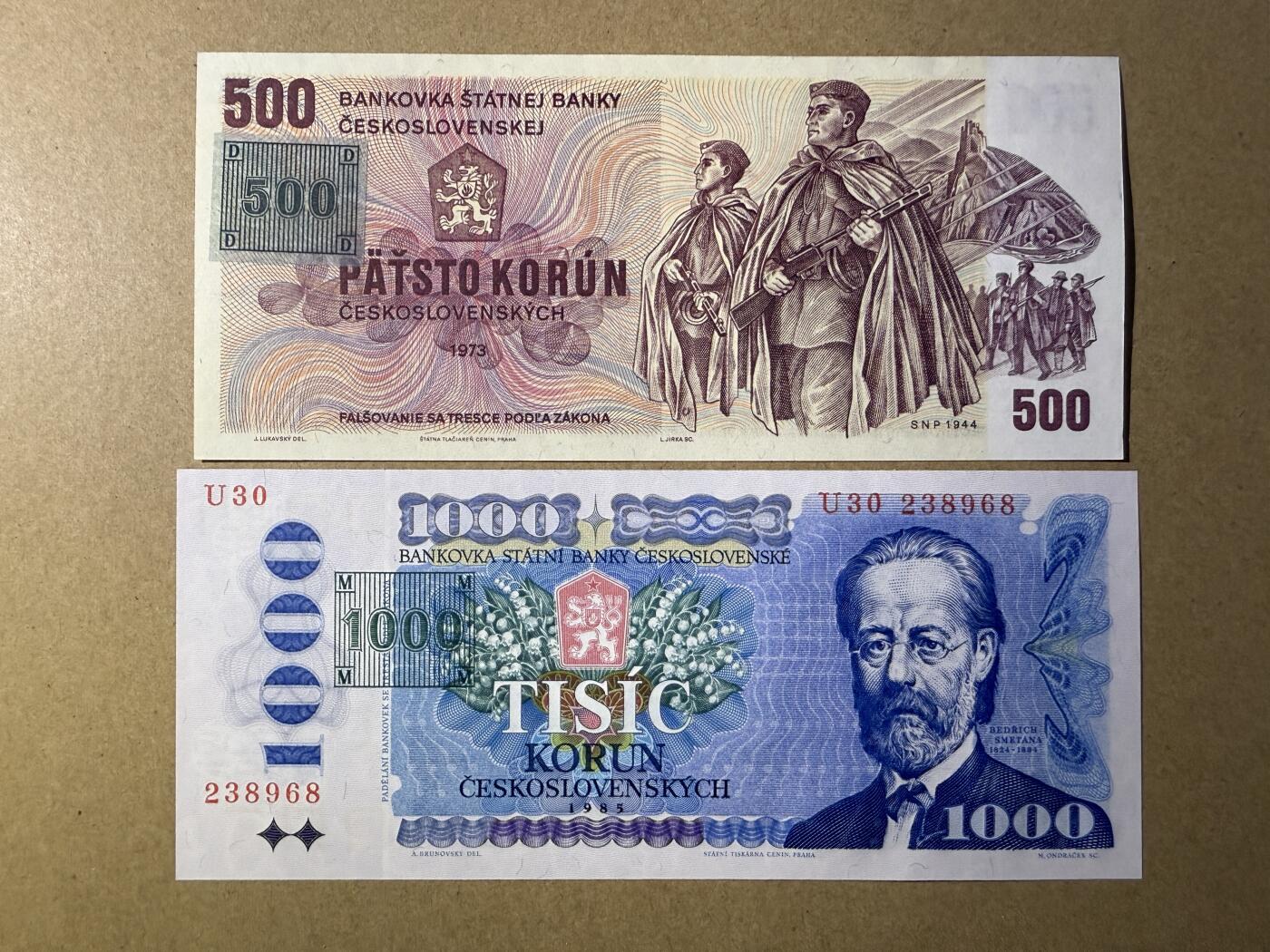 《艾美收藏》第217期-10.26周日外币精品 捷克500、1000克朗2张 UNC 第一版纸币 全程无4尾8