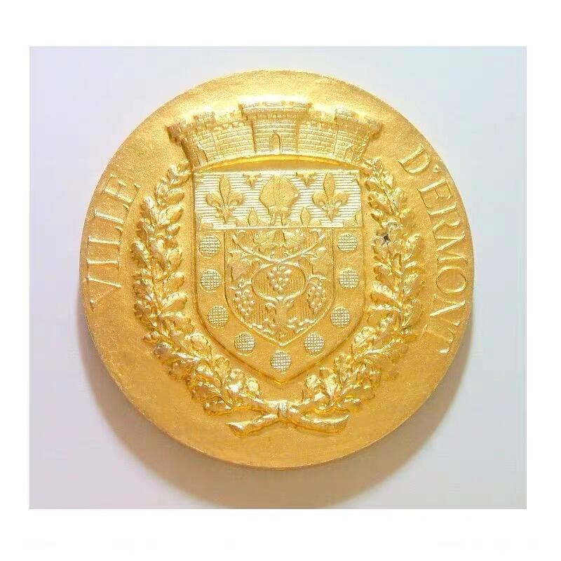 【旋风钱币】11月1日19:00准时开拍 精美欧洲币章、第三帝国钱币等 全场包邮！ 【银】法国1978年 城市市徽高浮雕精制镀金大银章 50MM 80克