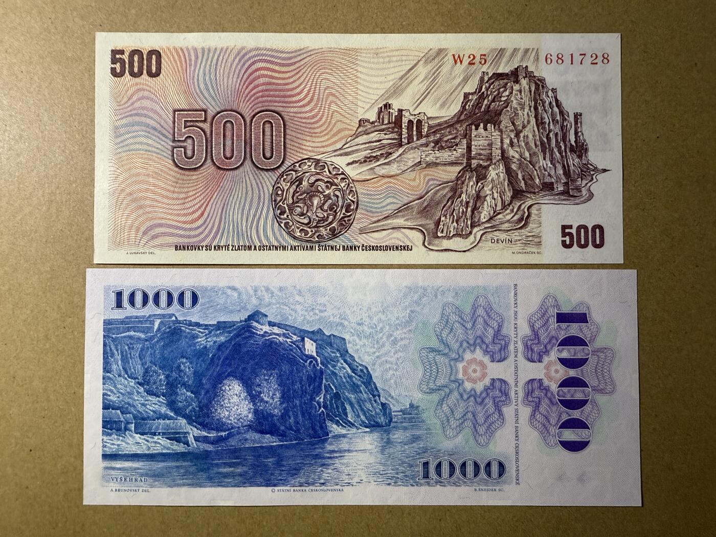《艾美收藏》第217期-10.26周日外币精品 捷克500、1000克朗2张 UNC 第一版纸币 全程无4尾8