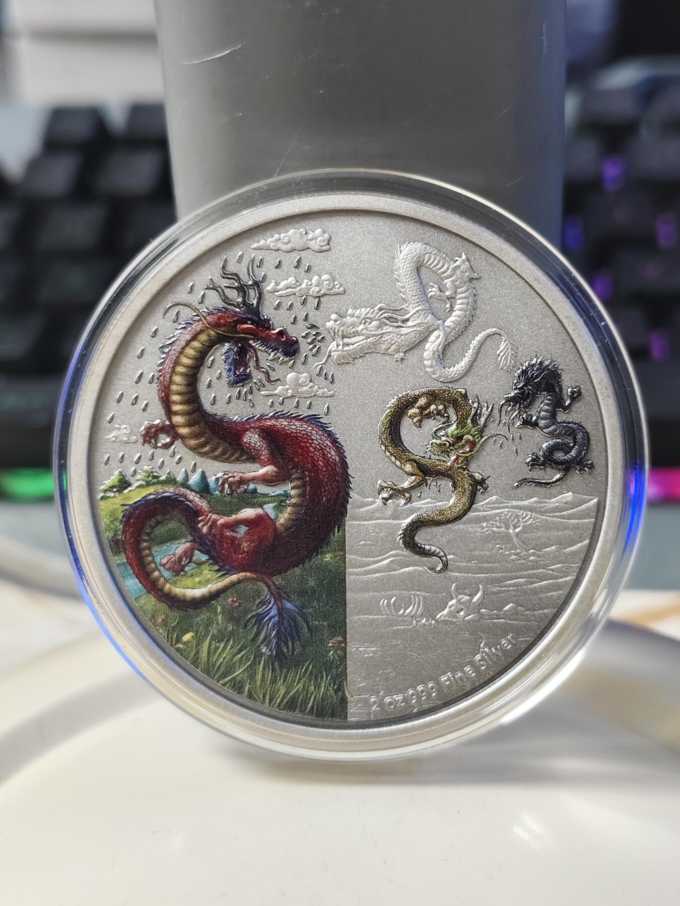 第179期拍卖【长期征集拍品】 纽埃2019年龙的传说系列中国龙2盎司纪念彩色银币，999银，发行2000枚