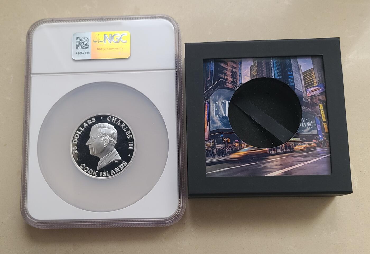 【币将精彩】世界钱币拍卖（2025-11-5） NGC库克2025年纽约360度全景3盎司大银币带证书包装发行499枚