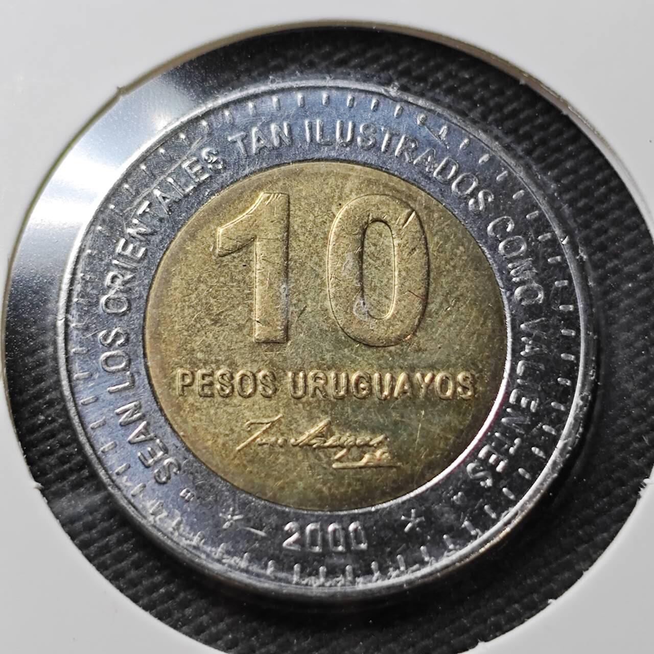 KK钱币收藏小铺  第358场  2月预留时间 周末发货  2000乌拉圭10比索双色币 纪念币