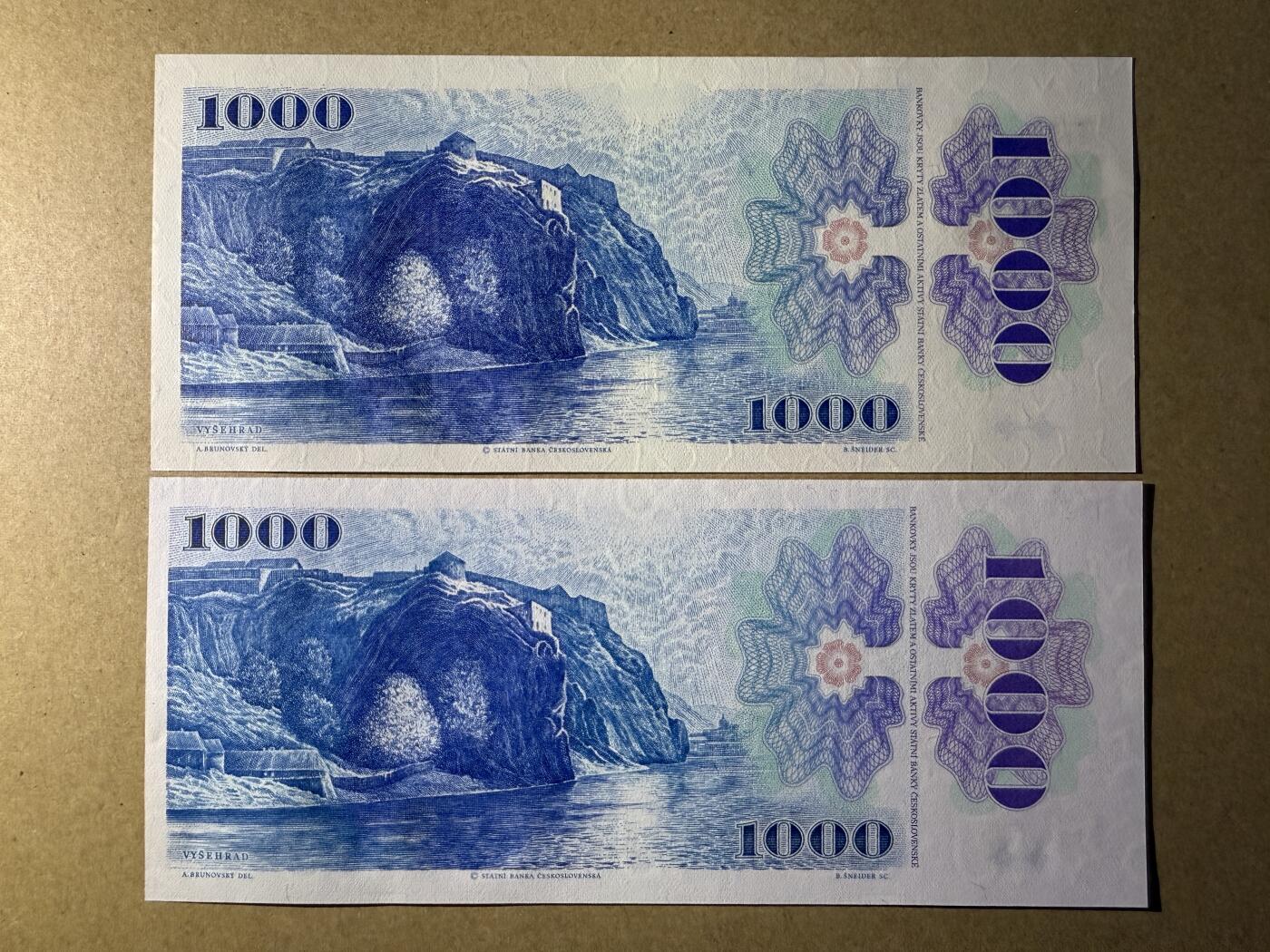 《艾美收藏》第217期-10.26周日外币精品 豹子号 捷克1000克朗2张 UNC 第一版纸币 加盖邮票和邮戳版各1张 全部豹子号