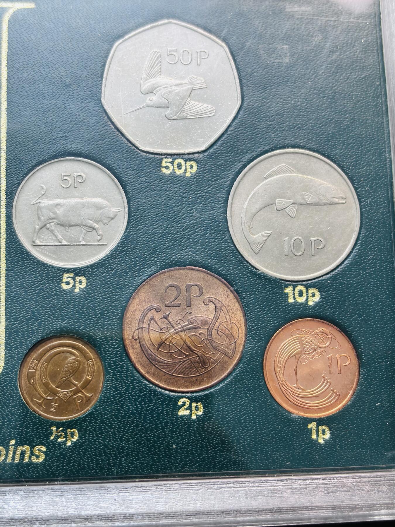 文馨钱币收藏第 277 场，熊猫金币，银币，老藏家日本明治时代到昭和时代全时期专场（特年非常多），长期接收代拍品 全新爱尔兰共和国时期一套