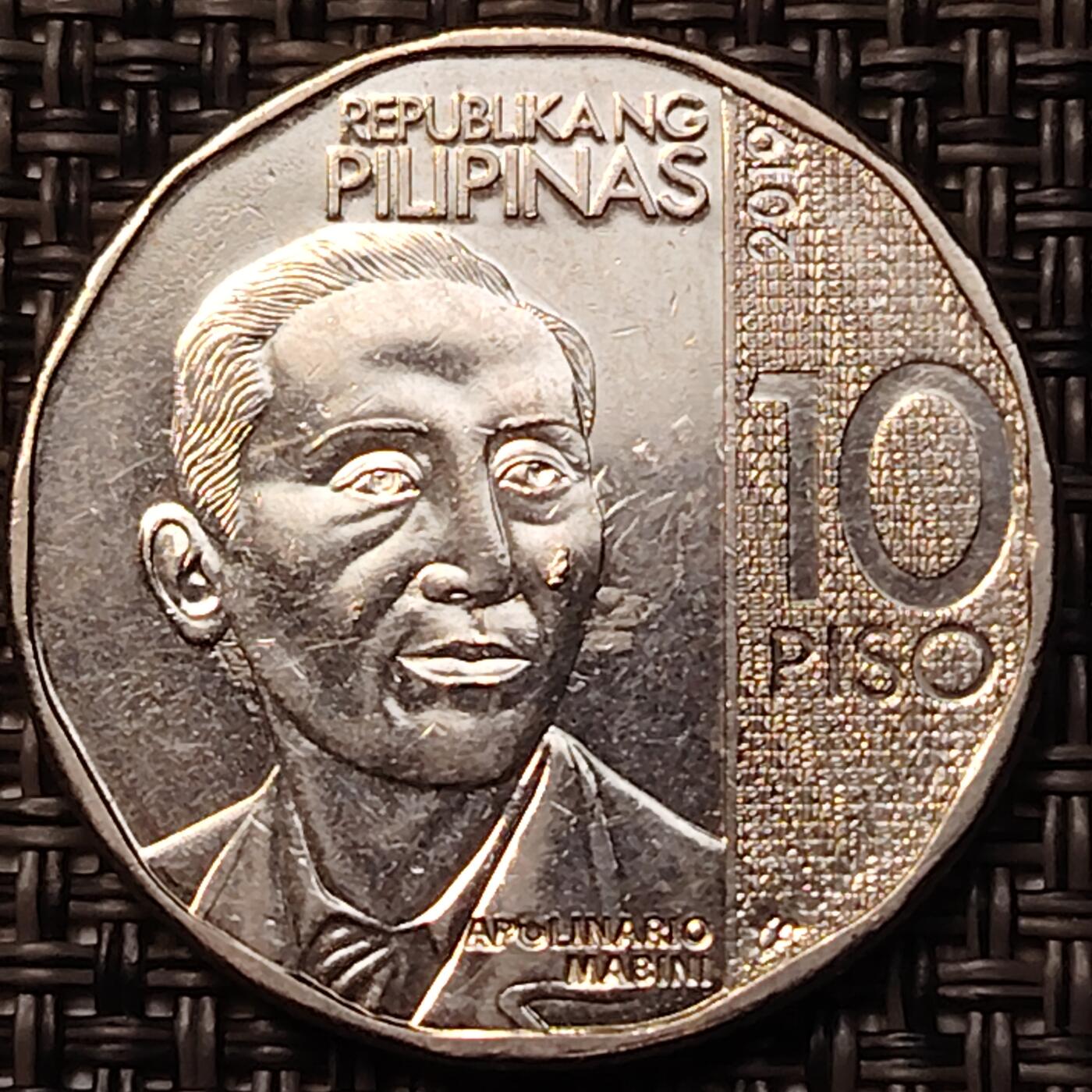 布加迪🐬～世界钱币(上海)🌾第 257 期 /  各国套币和散币