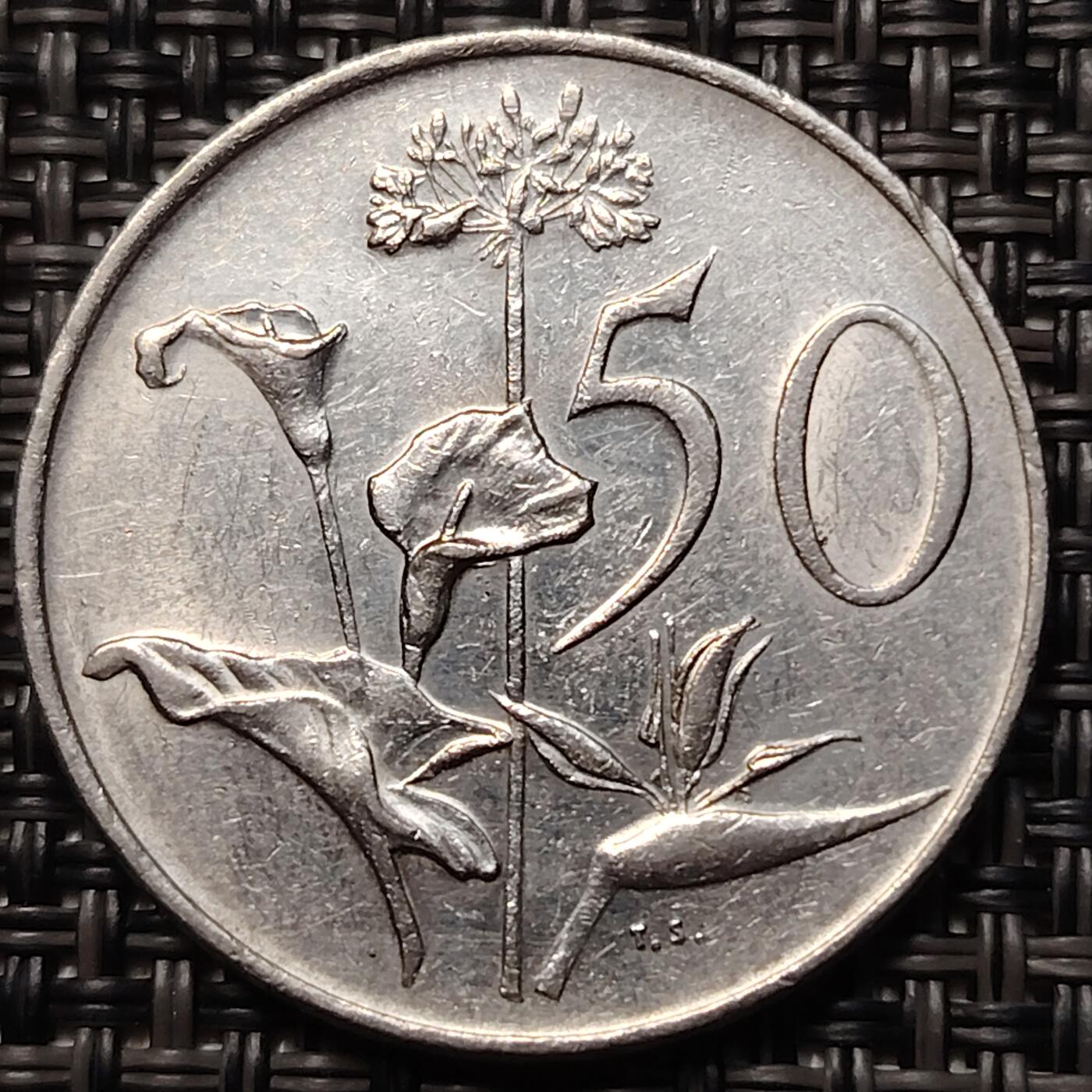 布加迪🐬～世界钱币(上海)🌾第 254 期 /  各国套币和散币 南非🇿🇦 1982年 50分 纪念币