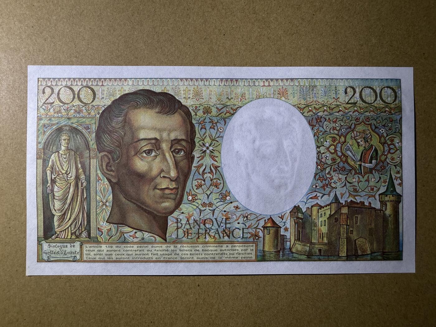 《艾美收藏》第217期-10.26周日外币精品 法国200法郎 UNC 1983年 法国政治哲学家孟德斯鸠 无4 边缘荧光