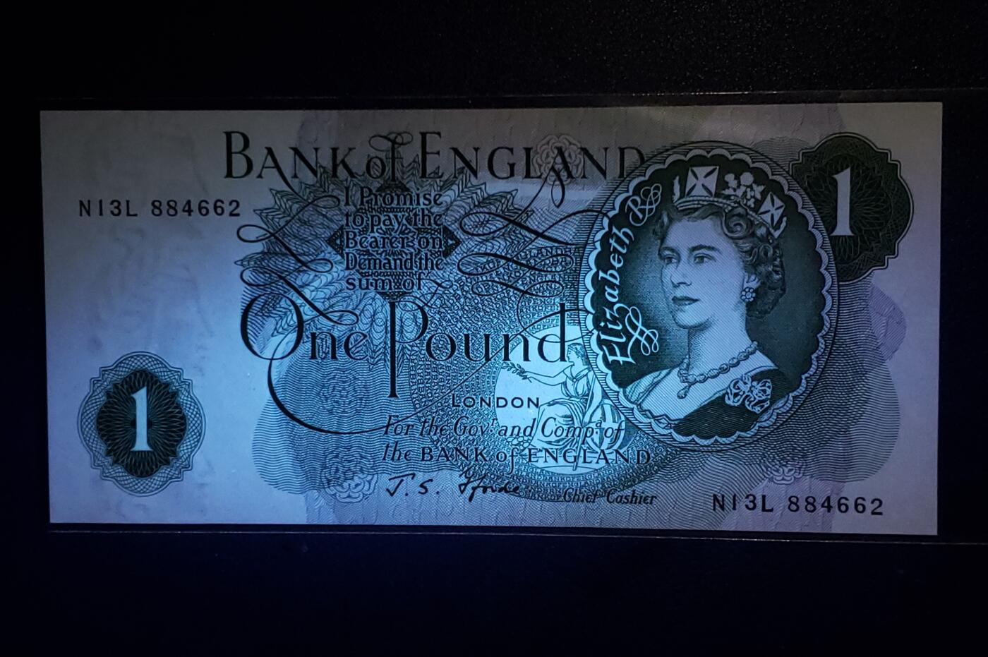 英国1960～1970年C序列1镑（年青英女王伊丽莎白二世）UNC纸币老纸钞外国欧洲钱币