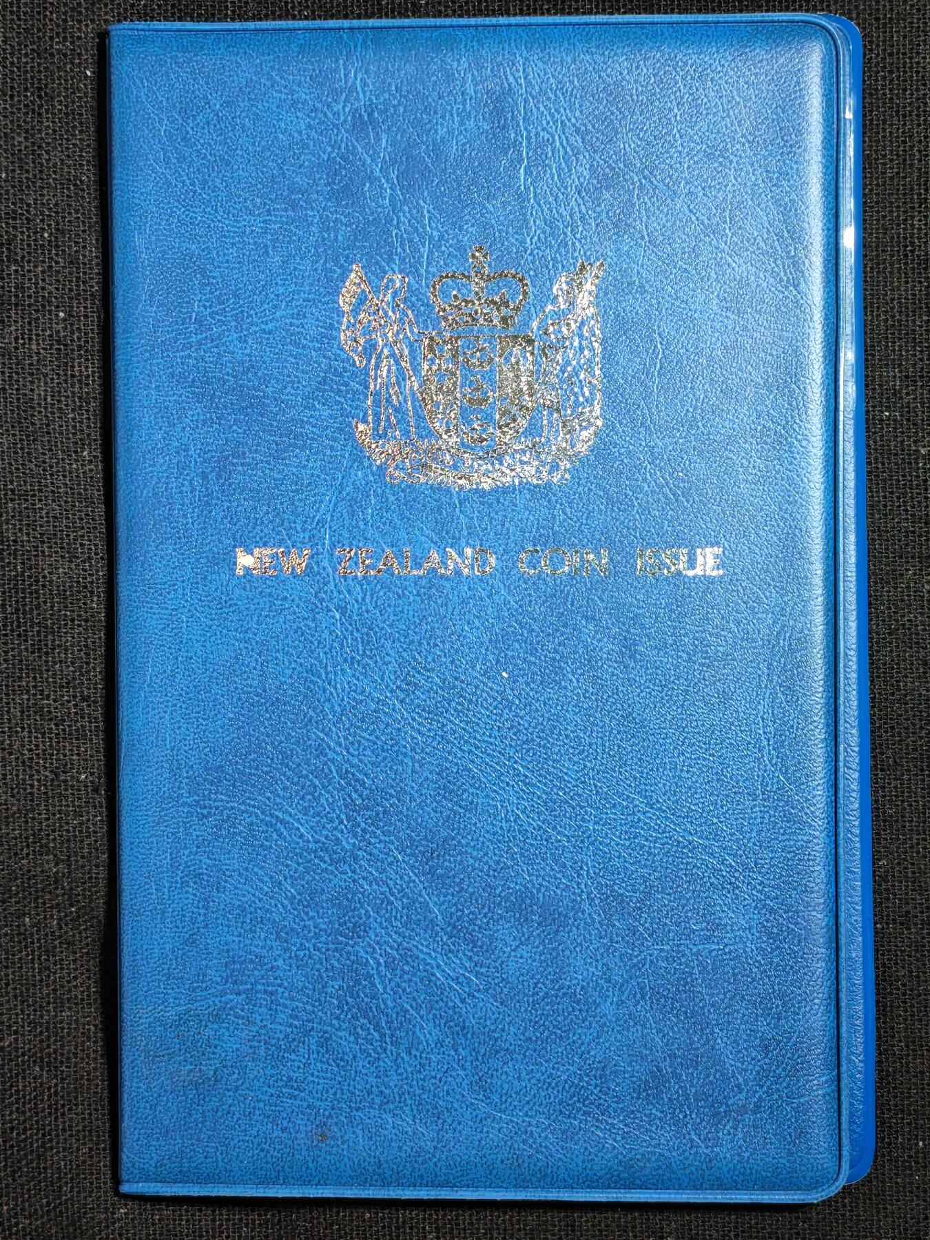 刘世昌艺术品销售中心～虎踞龙蟠*金杨在线联拍群第507期 新西兰1982年套币一套7枚，原册。品相如图。