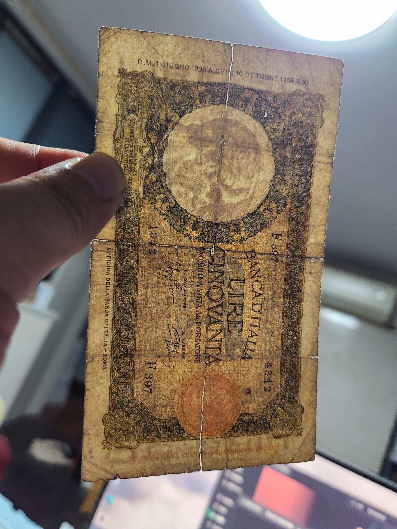 10月25号晚上8点 外国纸币自动截拍第45场 1933年意大利50里拉 原票旧品 第一版稀少