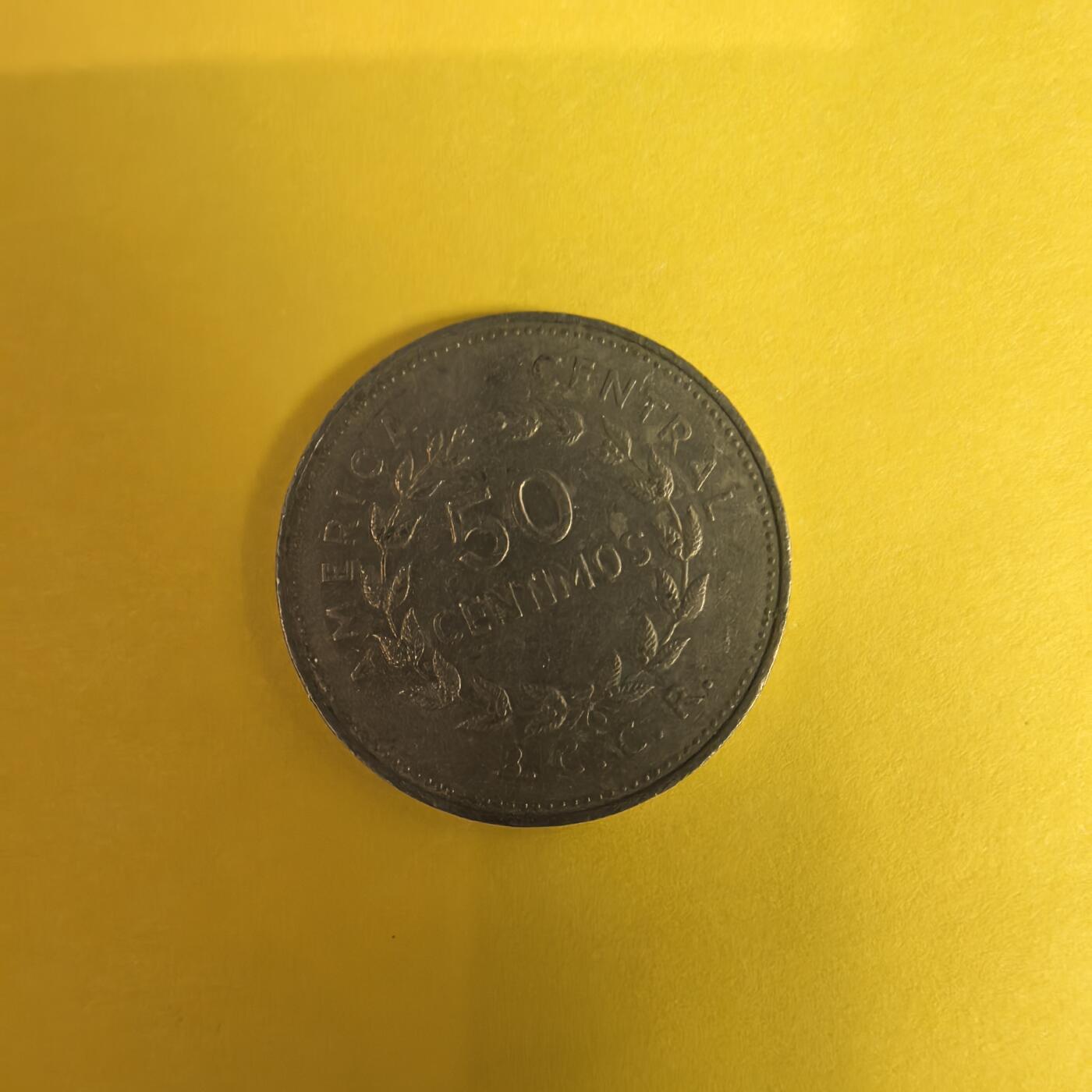 泡泡币外币第十五场可代拍15038385335微信 1978年哥斯达黎加50分。