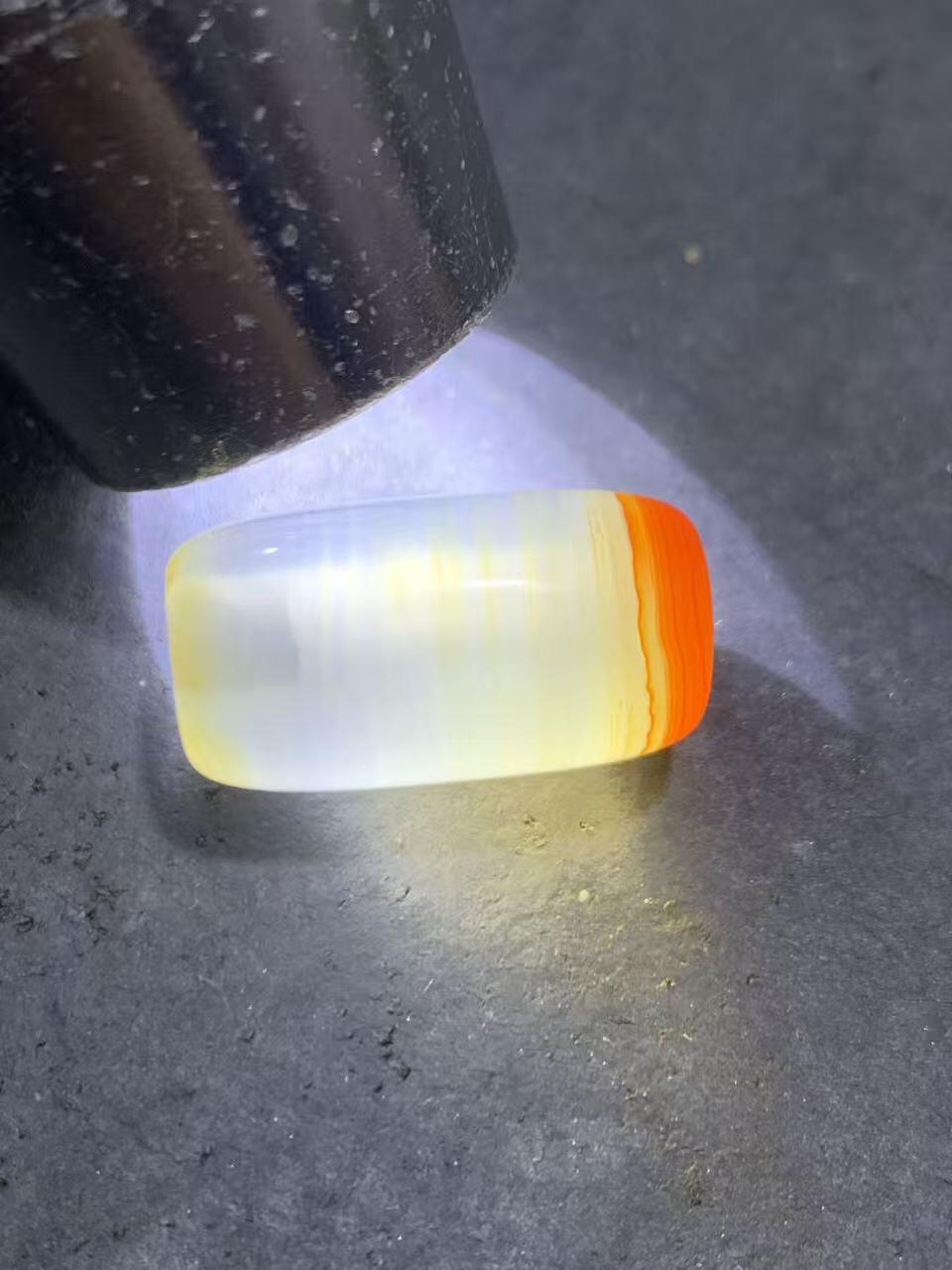 高玉化千层纹缠丝玛瑙随形通货桶珠一个，，