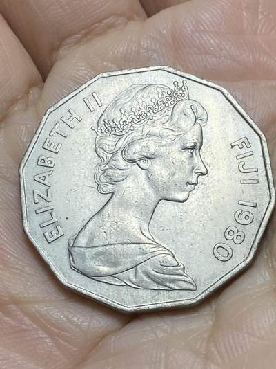 2025年第一百一十七场(总第一百四十三场）外国好品散币(免佣金) 斐济🇫🇯1980年50分(伊丽莎白二世中年花冠)