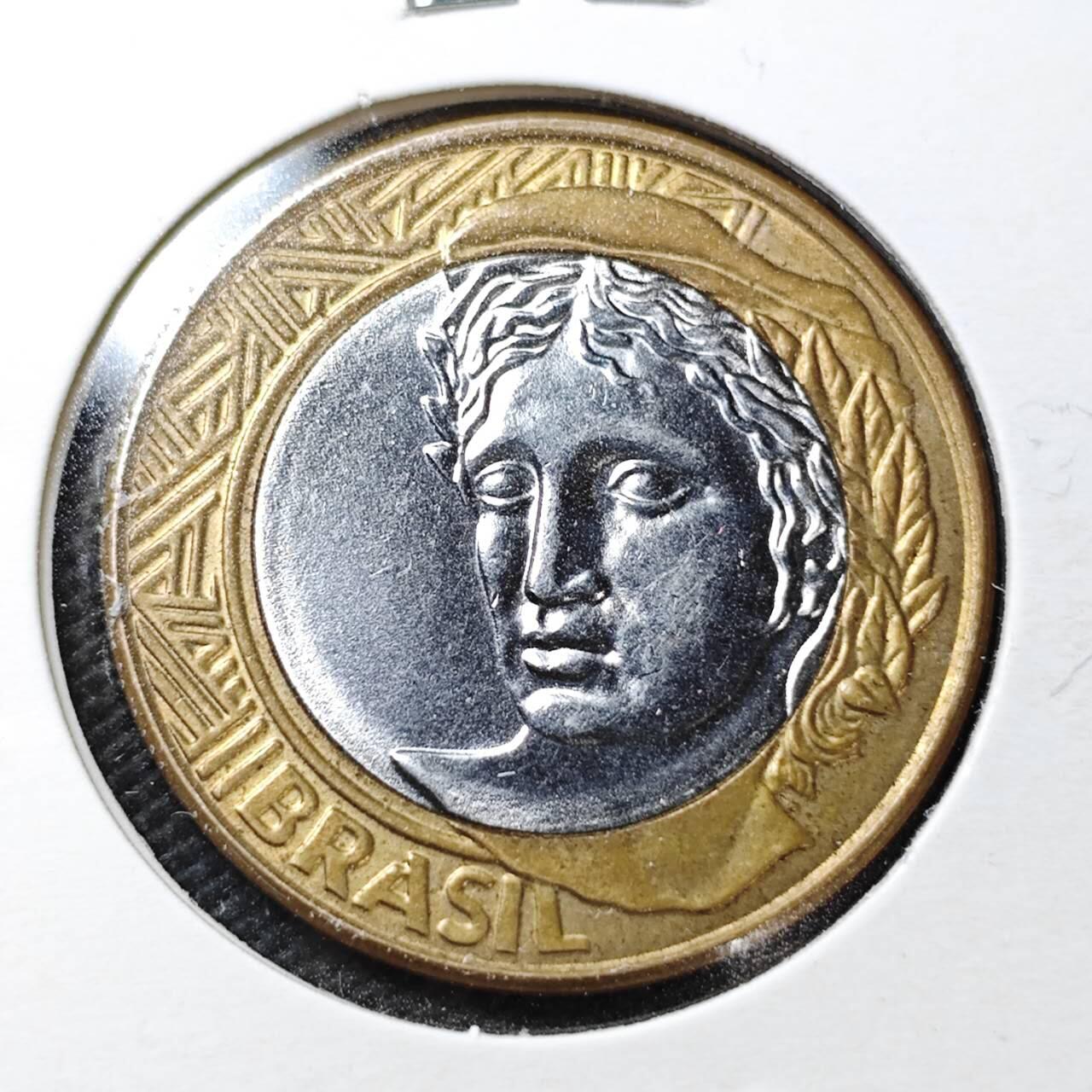 KK钱币收藏小铺  第358场  2月预留时间 周末发货  2004巴西1瑞尔双色币