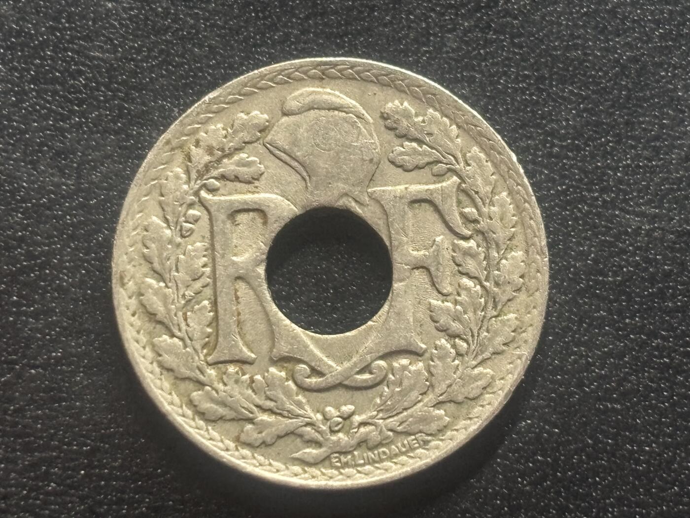 邮泉阁限时拍卖第三十二场 法国硬币专场（硬币在国外。请付邮费6元。） 第三共和国1924年10分闪电版