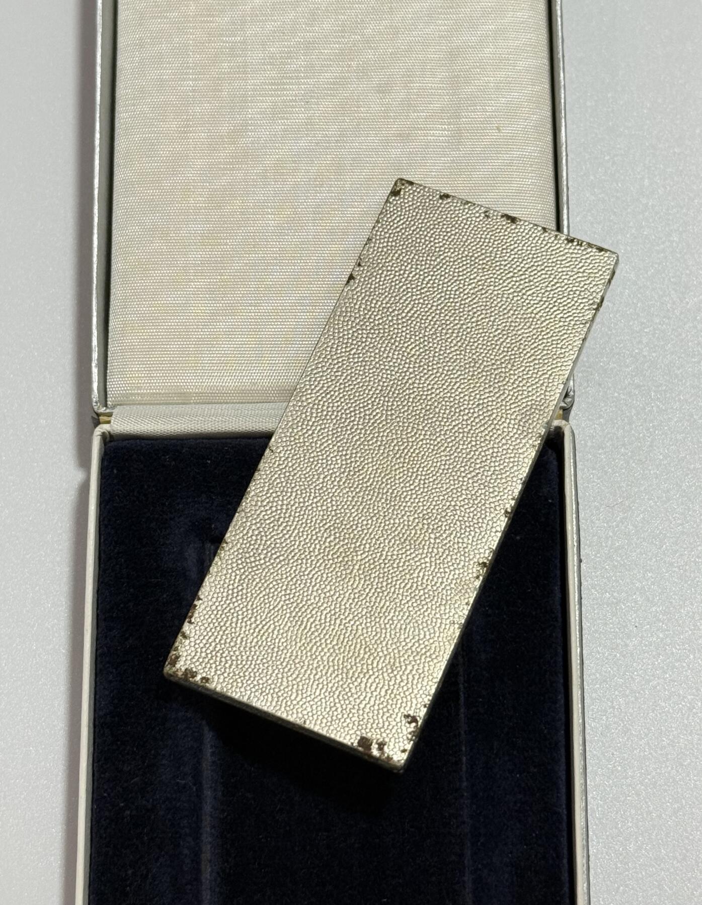 韵星假日精品2025秋季军品类拍卖会-- Rimey Holidays Boutique 2025 Autumn Militaria Sale 民主德国柏林蒂尔加滕公园苏军纪念碑带盒