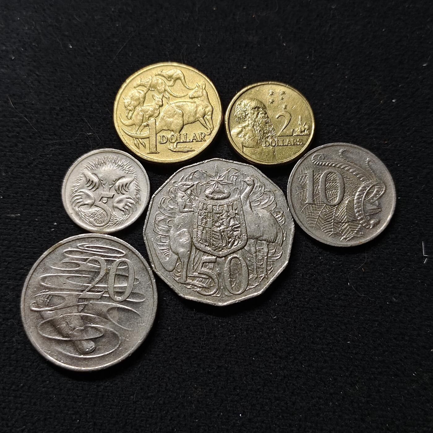 【全场包邮】纯粹捡漏拍472场（免费代拍第9场） 澳大利亚各年份老年女王版6枚套币-含高值币