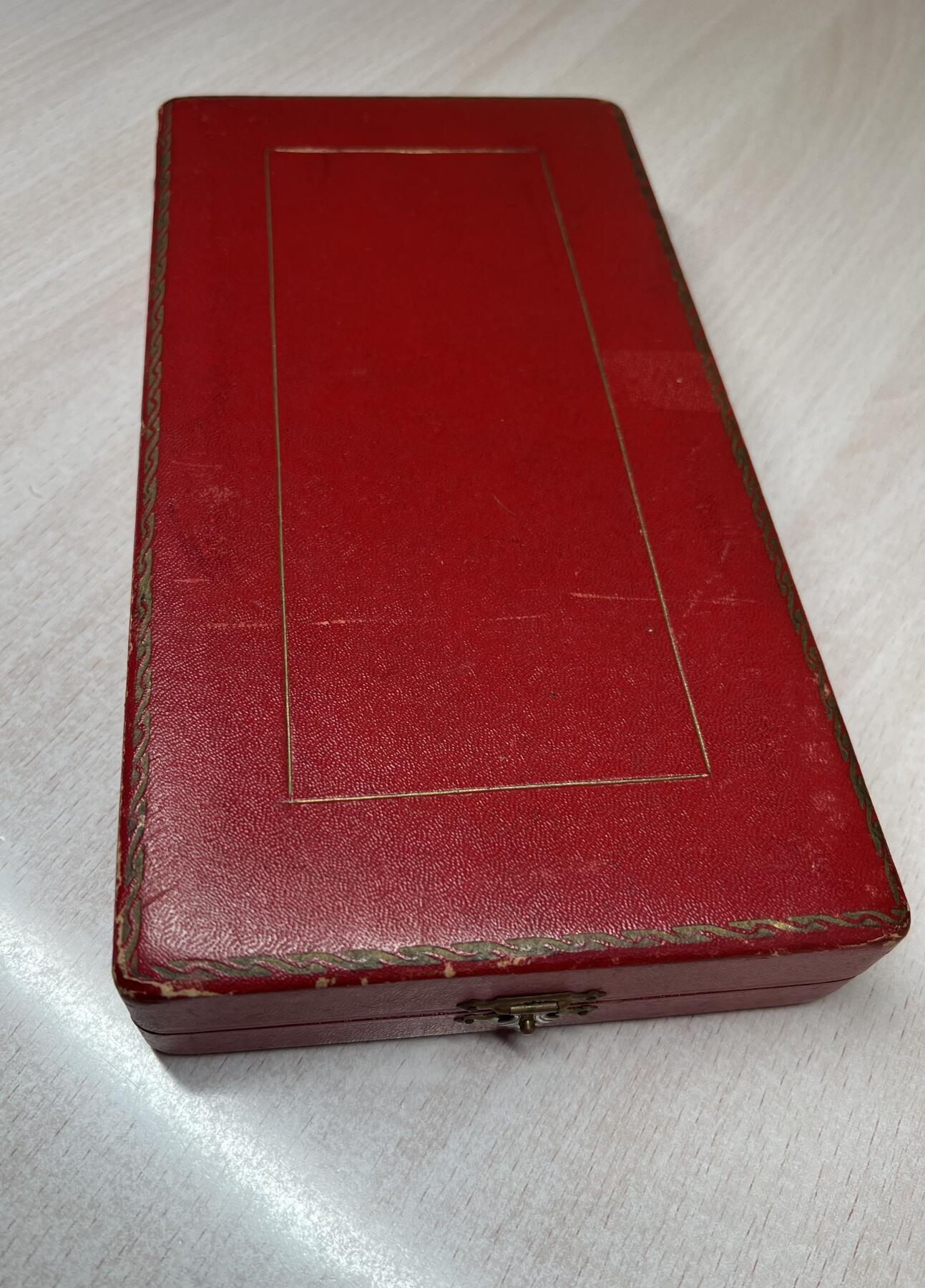 大猫徽章拍卖 第281期 德国巴伐利亚军功勋章 St. Hubertus de Lorraine et du Barrois（胡贝图斯勋章)大军官级 领章和星芒章，带略杯mini章，银质，带原盒，带厂标。