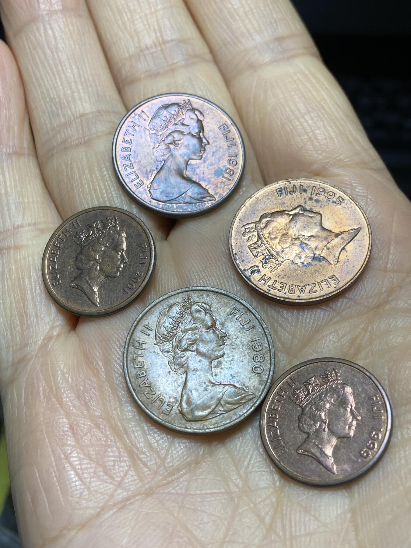 2025年第一百一十七场(总第一百四十三场）外国好品散币(免佣金) 斐济🇫🇯5枚：1981年1995年1980年2分，1999年2001年1分