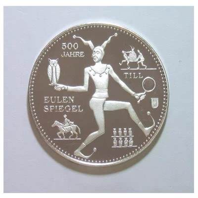 德国2011年 捣蛋鬼提尔+州徽高浮雕精制镀银章 33MM - 德国2011年 捣蛋鬼提尔+州徽高浮雕精制镀银章 33MM