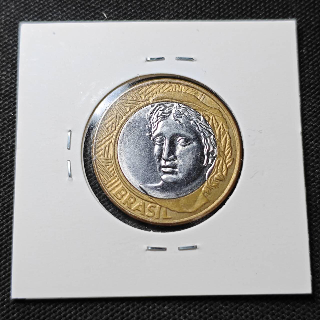 KK钱币收藏小铺  第358场  2月预留时间 周末发货  2004巴西1瑞尔双色币