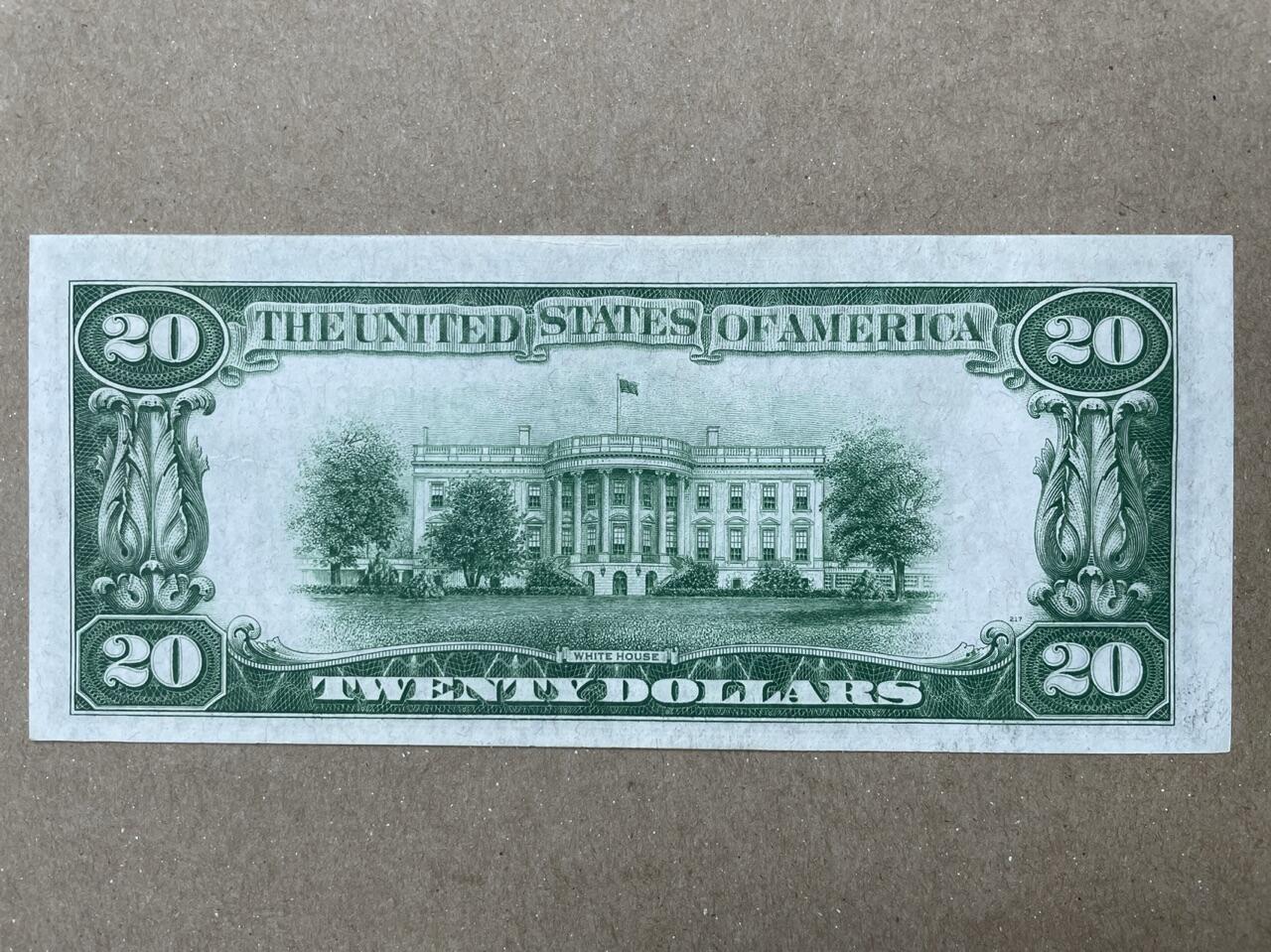 美国1934年20美元 LGS版本  纽约分行发行 上边缘白边处有折痕 AU品相