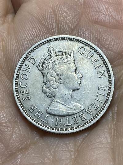 2025年第一百一十七场(总第一百四十三场）外国好品散币(免佣金) 英属加勒比领地1964年25分(伊丽莎白二世青年带冠)