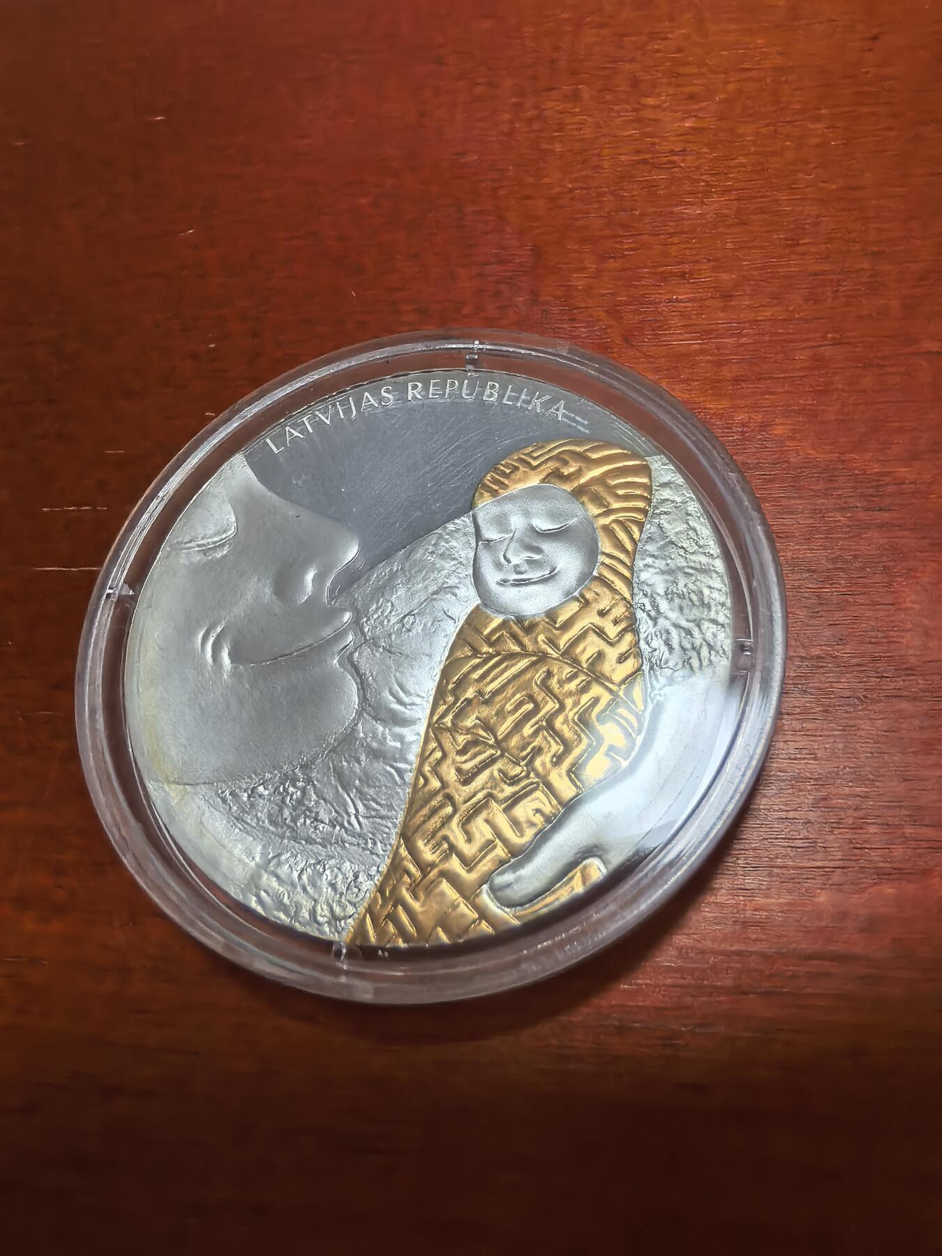 长老汇蛇年精选第六十七场拍卖 2007拉脱维亚生命1拉特镀金精制银币，1盎司925银，盒证全，5000枚