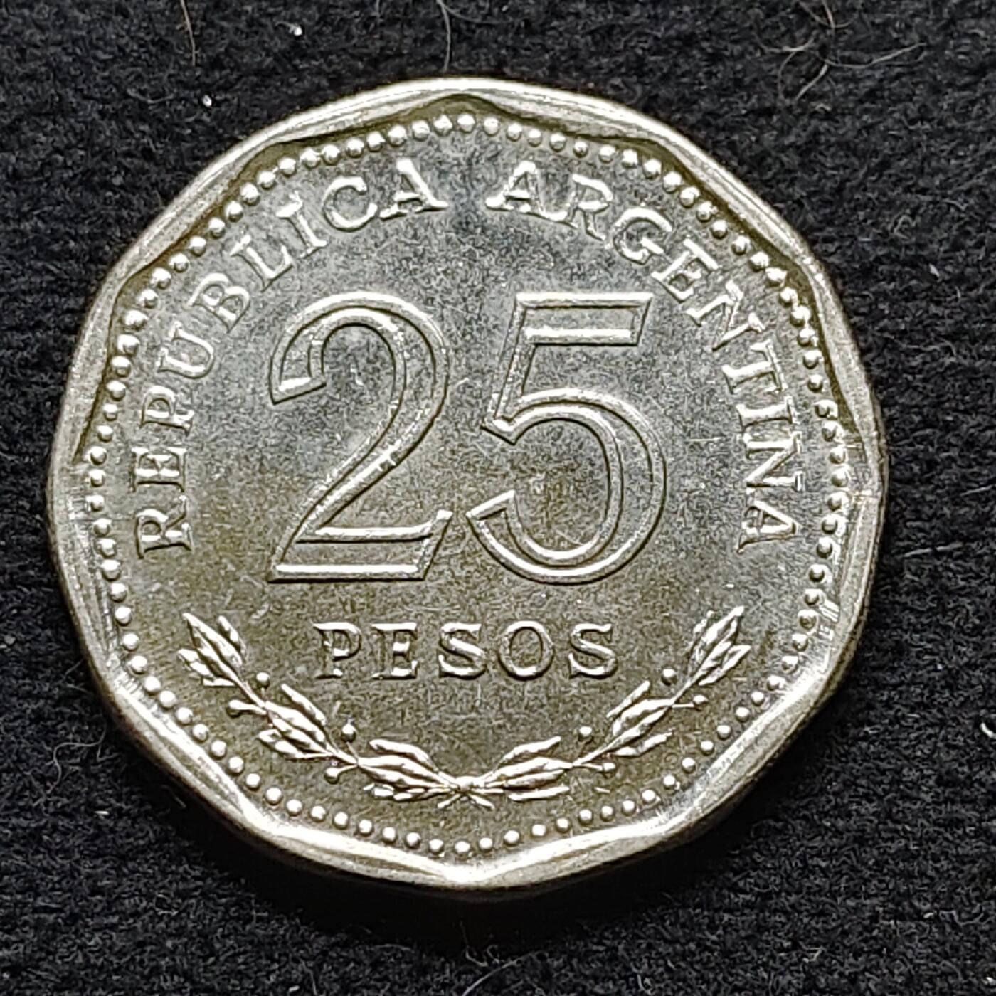 【全场包邮】纯粹捡漏拍472场（免费代拍第9场） 阿根廷1968年25比索达·福斯蒂诺·萨米恩托逝世80周年纪念币