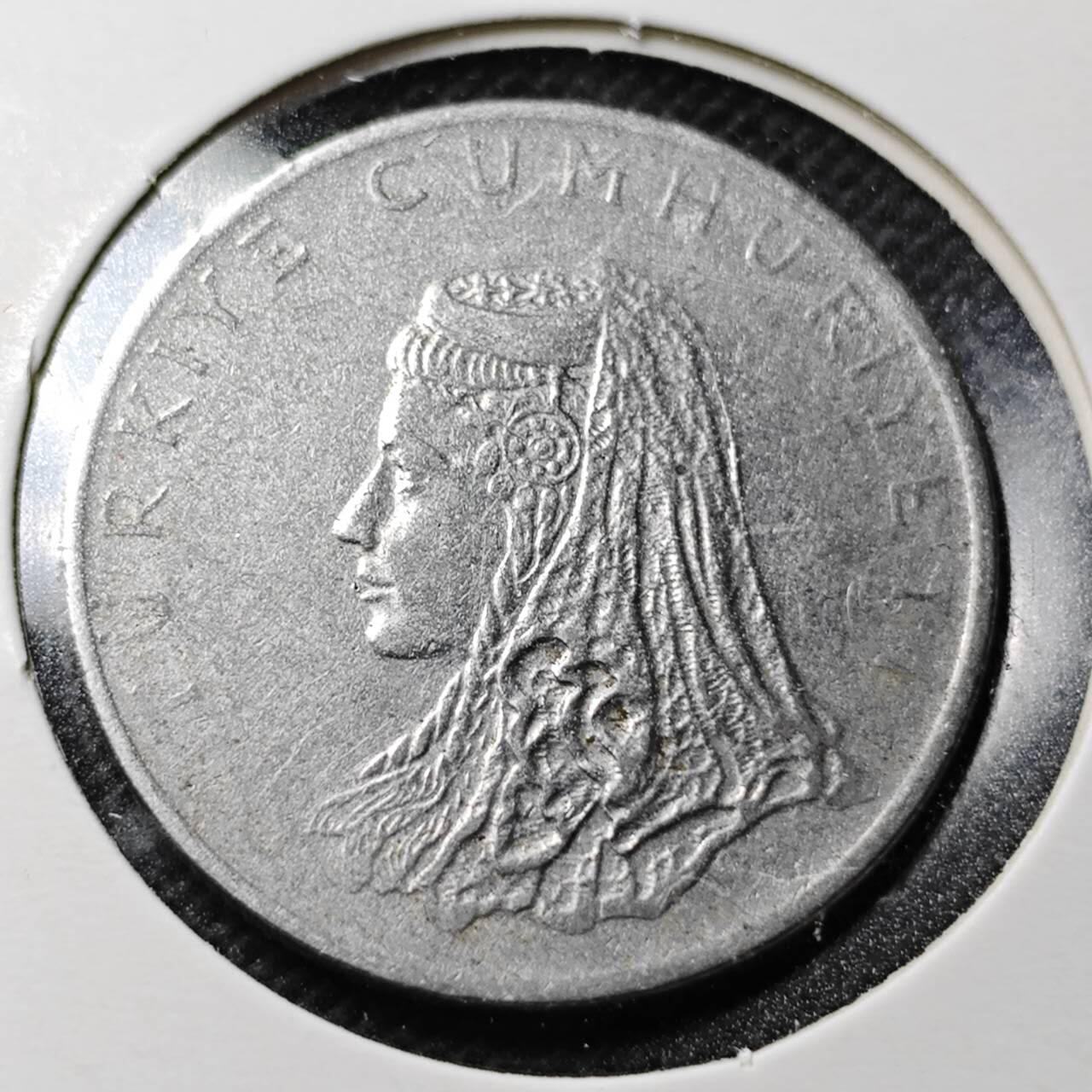 KK钱币收藏小铺  第358场  2月预留时间 周末发货  1972土耳其50库鲁 披纱女士