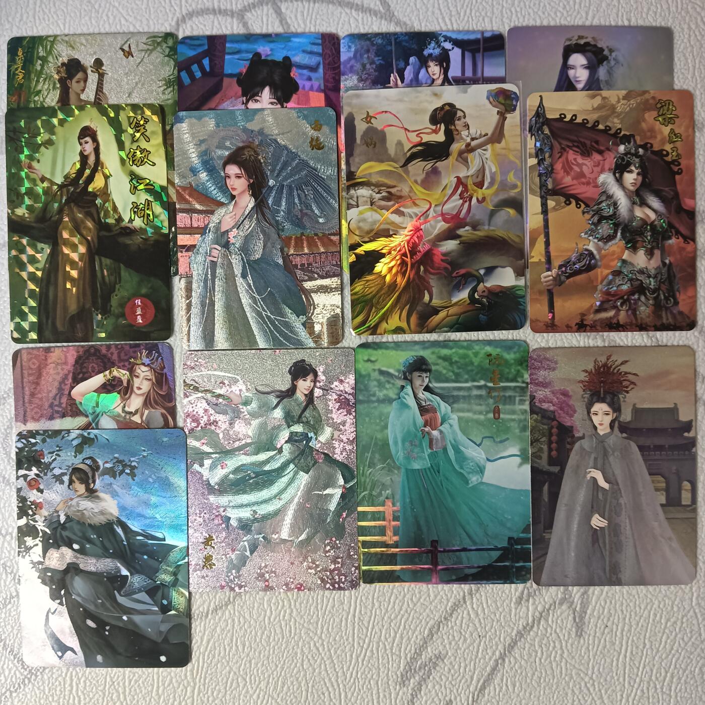 花开卡拍第44期（10月26号周日截拍，品控勿拍!!!拍品不寄存，运费5元，自制卡难免瑕疵，可能存在轻微撞角爆边等出厂瑕疵，品控介意勿拍！） 各家古风散卡 13张，彩闪粗闪钻闪
