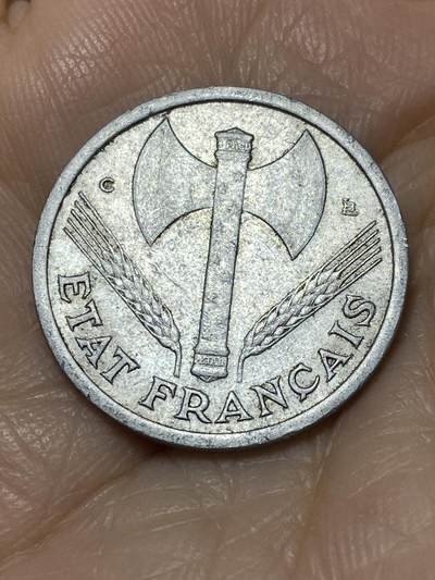 2025年第一百一十七场(总第一百四十三场）外国好品散币(免佣金) 少见版本–法国🇫🇷1944年1法郎(维希傀儡政府时期，C版卡斯特尔萨拉辛造)