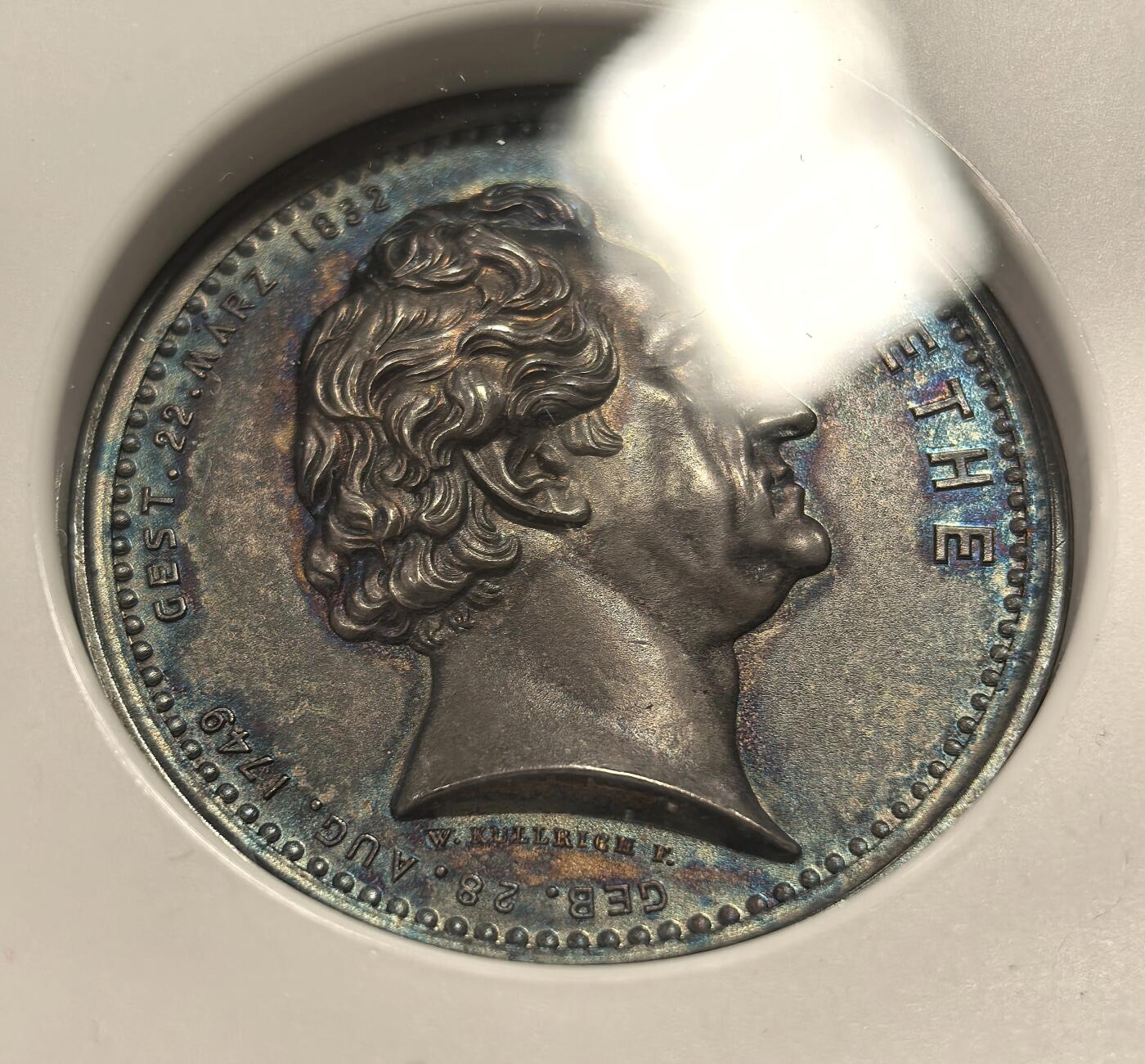 博洋堂世界钱币拍卖第144期（全场包邮） NGC MS64 德国1932年歌德逝世100周年纪念银章，高浮雕作品，蓝紫的包浆，绝佳的品相。