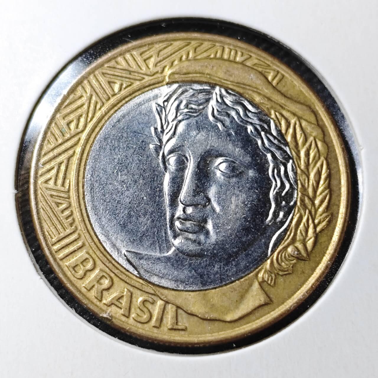 KK钱币收藏小铺  第358场  2月预留时间 周末发货  2005巴西1瑞尔双色币