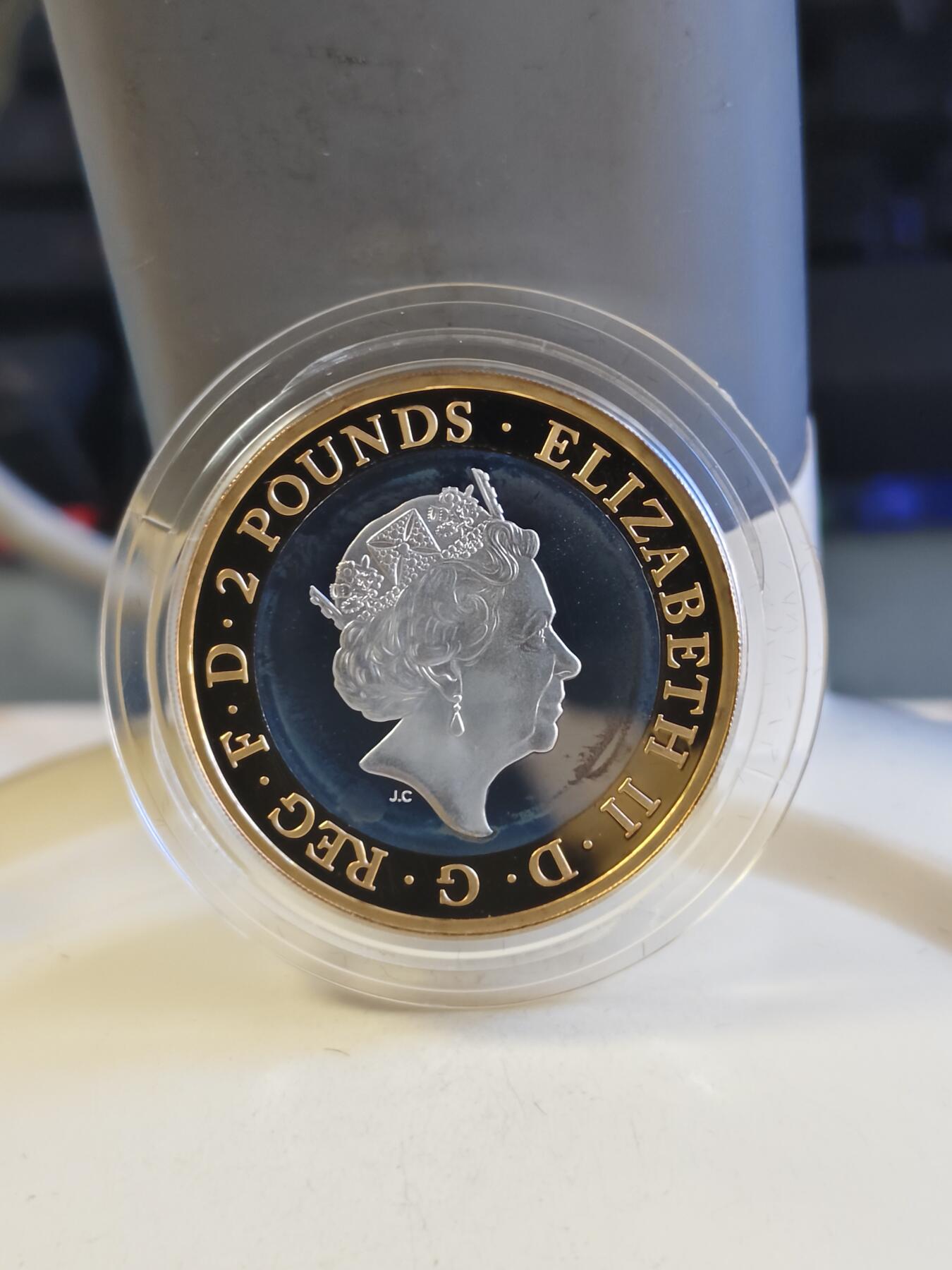 第179期拍卖【长期征集拍品】 英国2016年陆军士兵2英镑双色镀金精制纪念银币,925银镀金，12克，发行5000枚