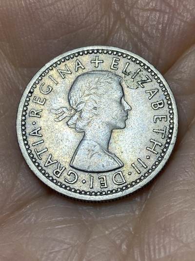 2025年第一百一十七场(总第一百四十三场）外国好品散币(免佣金) 英国🇬🇧1958年6便士(伊丽莎白二世青年桂冠第二版)