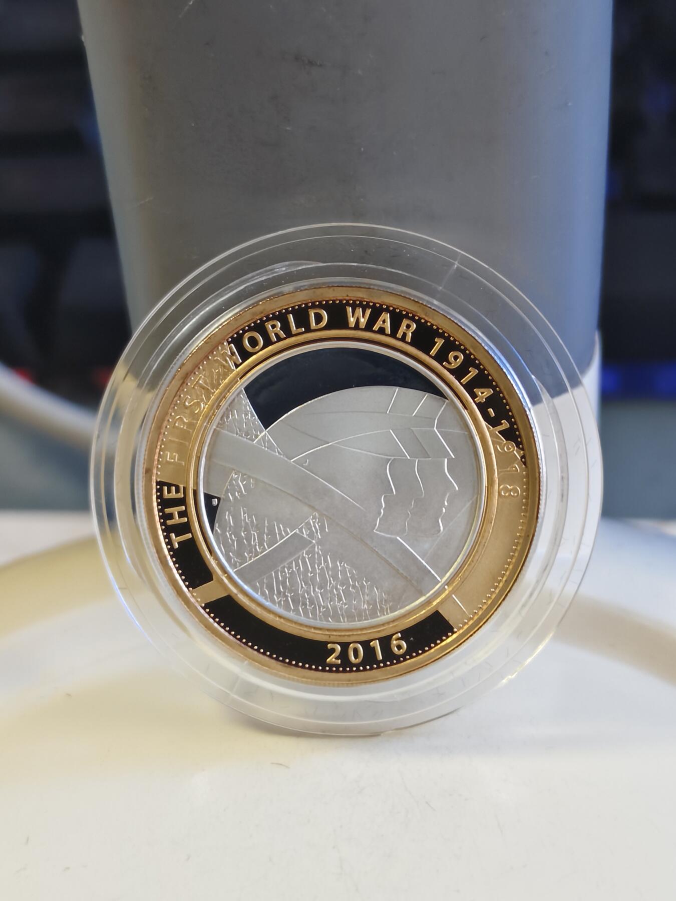 第179期拍卖【长期征集拍品】 英国2016年陆军士兵2英镑双色镀金精制纪念银币,925银镀金，12克，发行5000枚