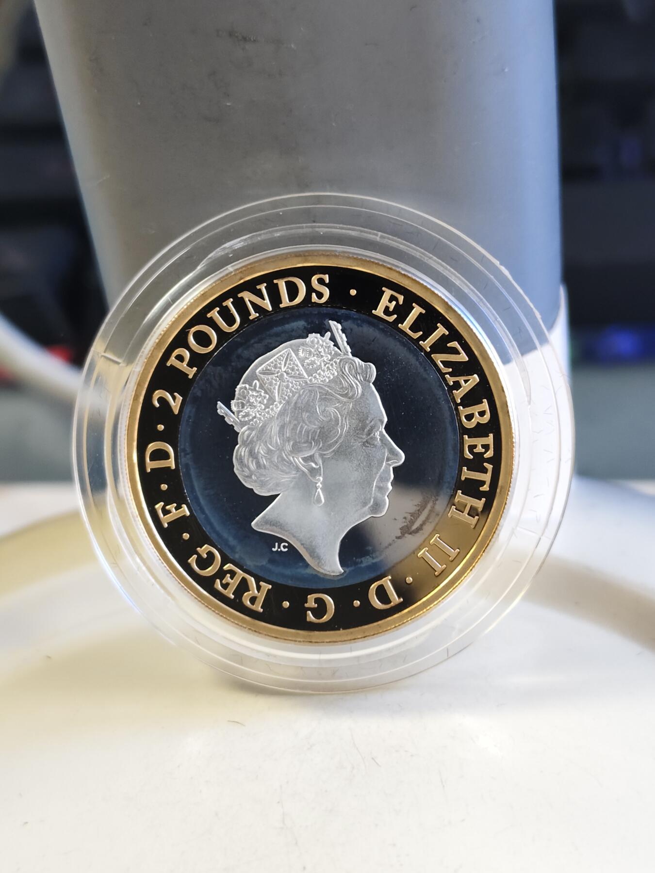第179期拍卖【长期征集拍品】 英国2016年陆军士兵2英镑双色镀金精制纪念银币,925银镀金，12克，发行5000枚