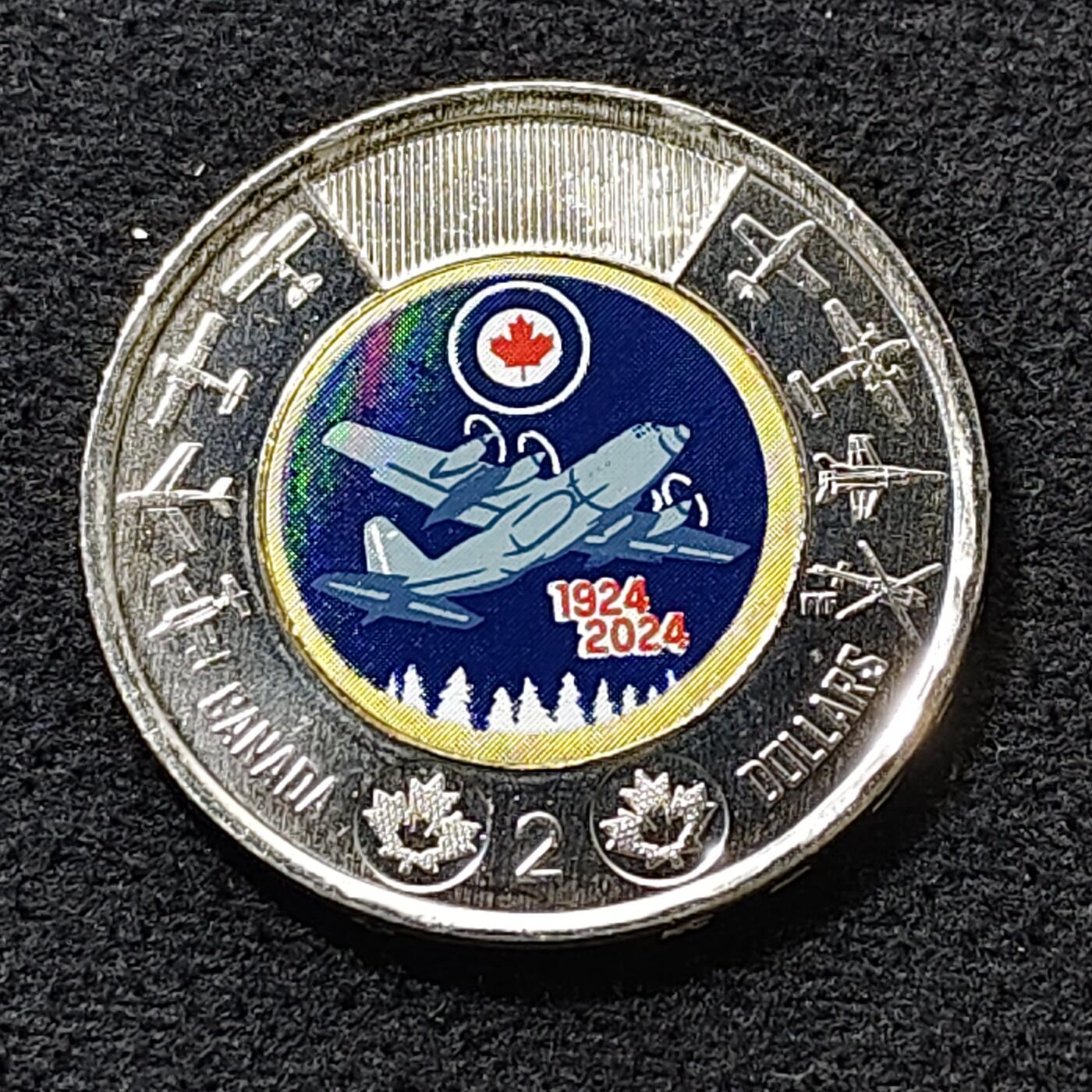 【全场包邮】纯粹捡漏拍472场（免费代拍第9场） 加拿大2024年2元加拿大空军100周年彩色双色纪念币