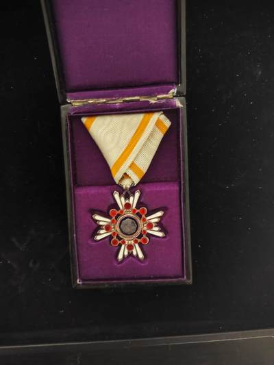 勋章杂货 - 六瑞 带原盒子