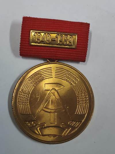 韵星假日拍卖第二十九期 -- Rimey Holidays Auction 29 - 民主德国成立四十周年纪念奖章