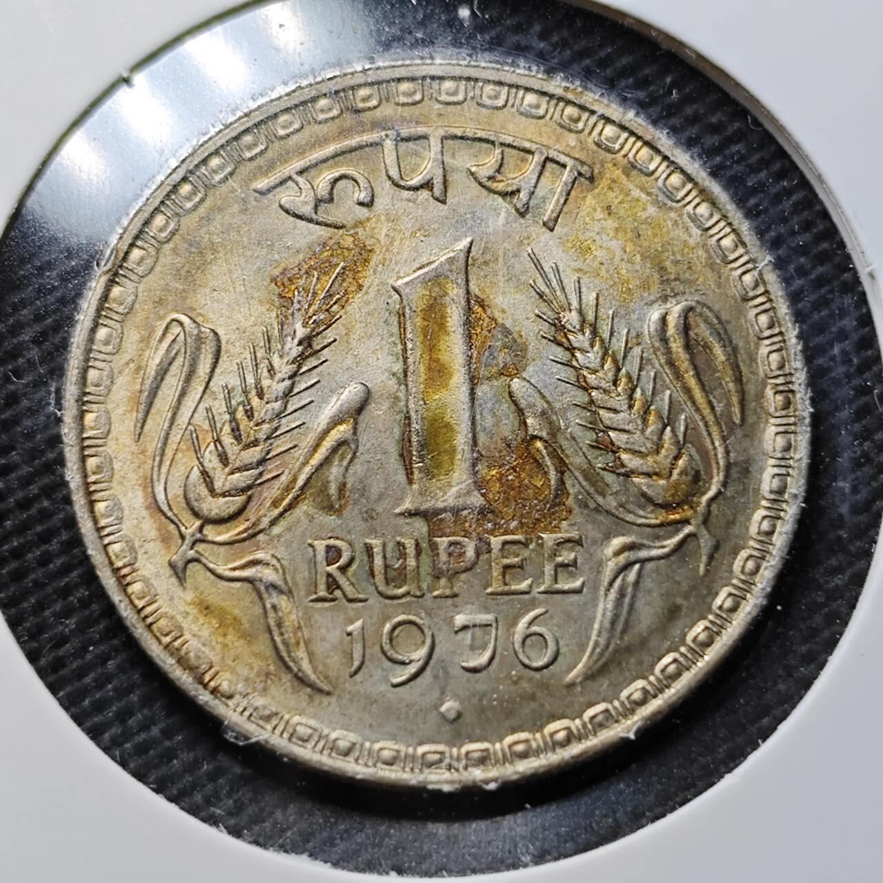 KK钱币收藏小铺  第359场  2月预留时间 周末发货  1976印度1卢比大币