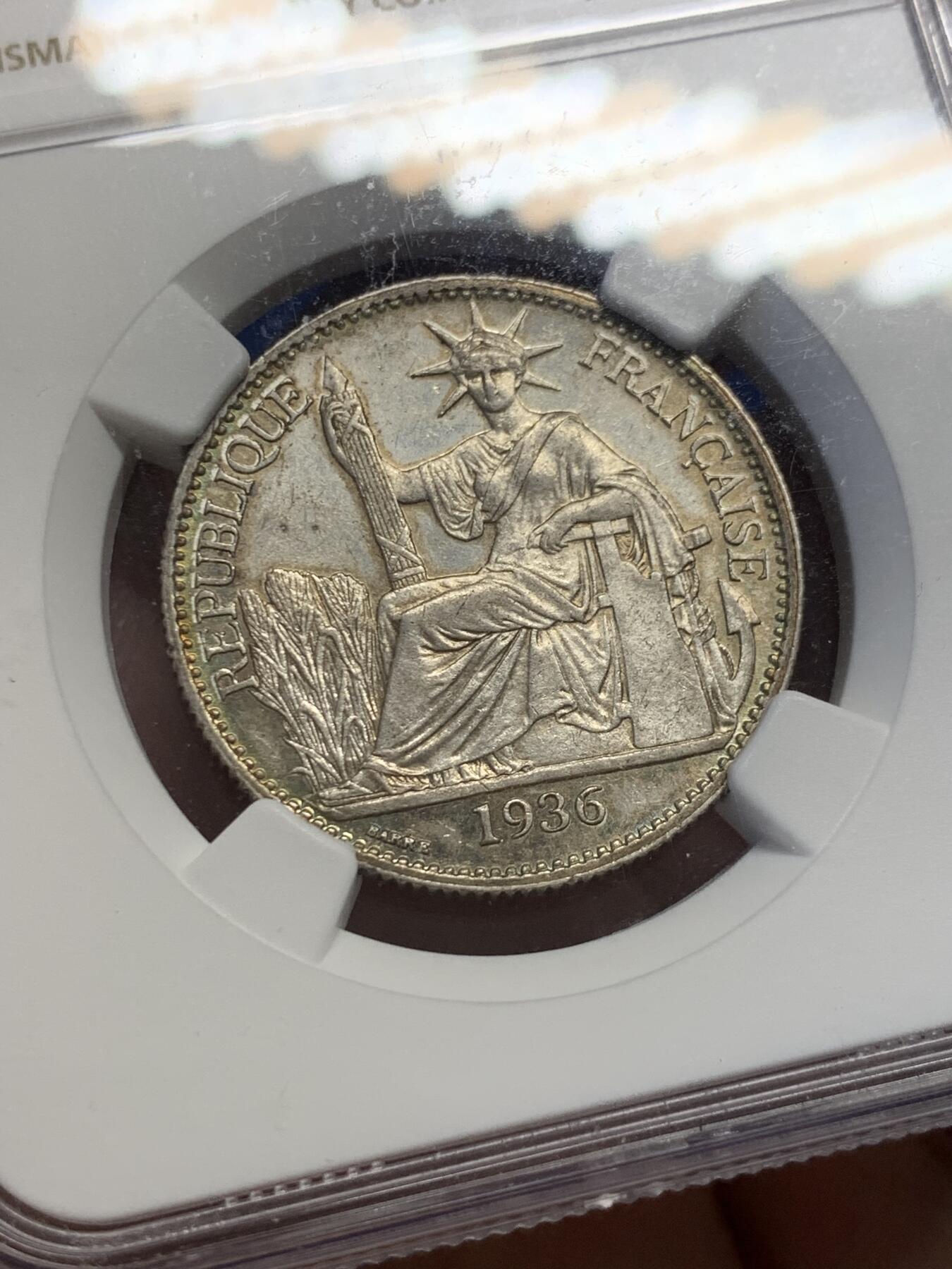 《竞宝斋》第432场 周日，周一 2场连拍 （全场包邮） NGC MS61 法属印度支那 1936年 50分坐洋，淡彩小转光
