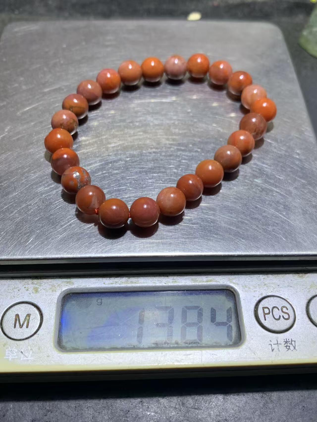 川料南红玛瑙通货手串一条，