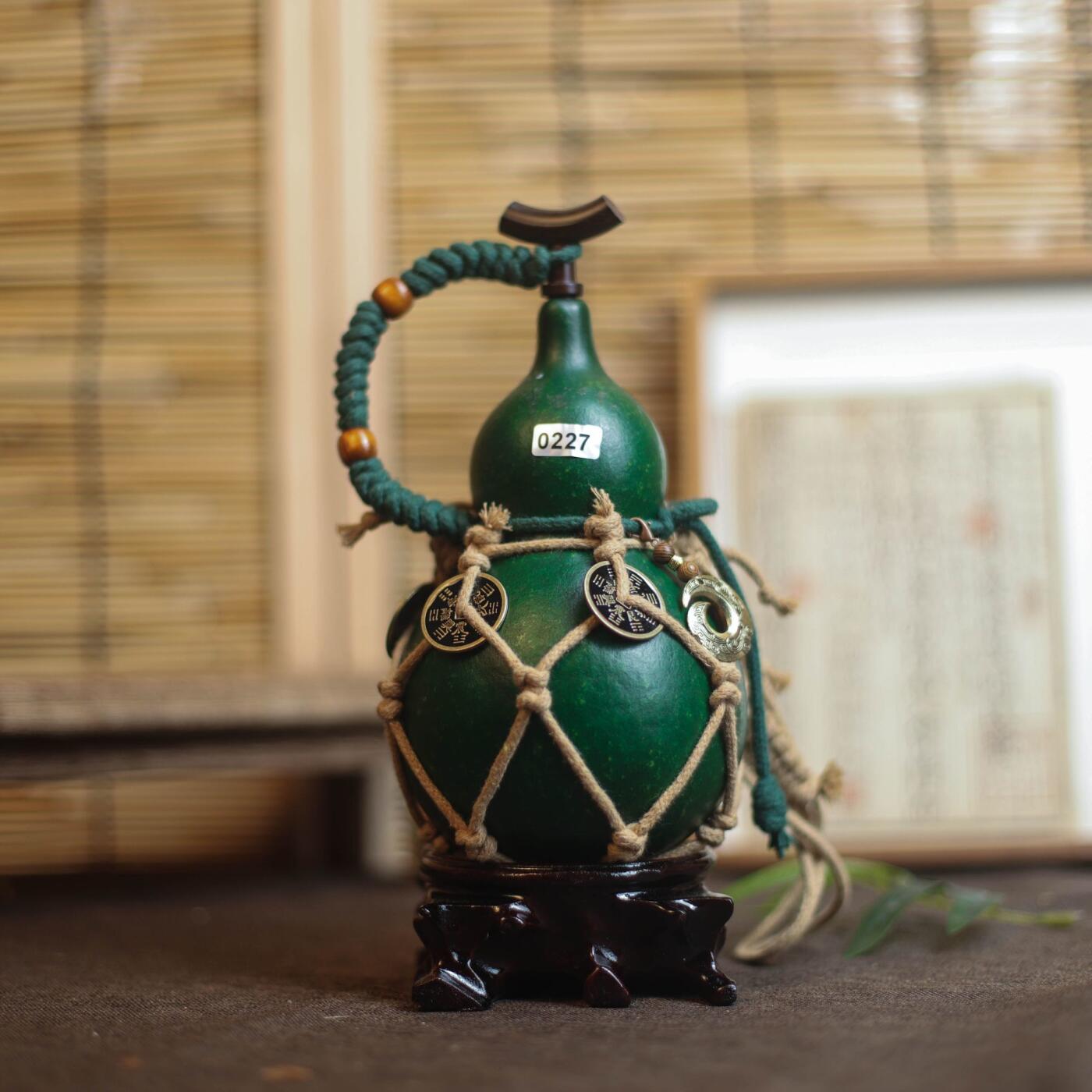 听雨轩（9）精品 非遗工艺天然大漆酒葫芦 一物一图专场 精品非遗工艺天然大漆酒葫芦 0227  500ml